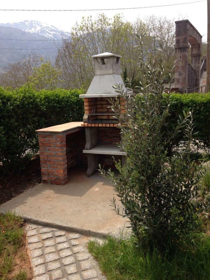 فيلا Casa Llampedro Canales  المظهر الخارجي الصورة