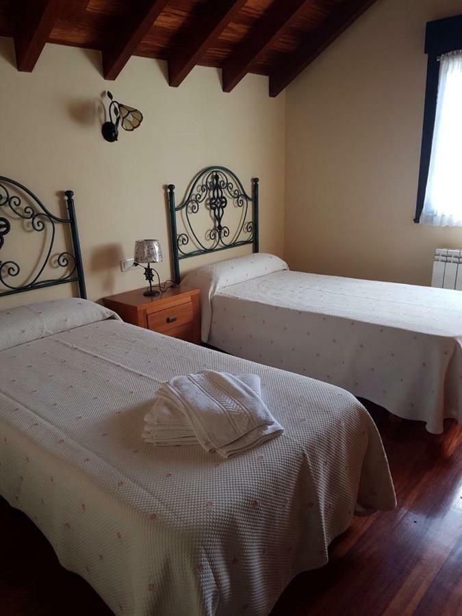 فيلا Casa Llampedro Canales  المظهر الخارجي الصورة